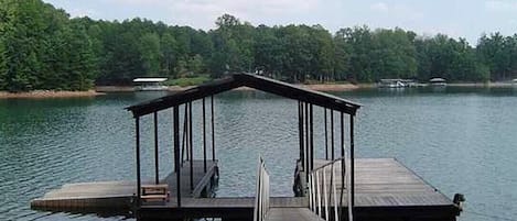 Dock room for 2 boats and 2 jet skis