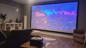 Living room with 150" projector (4)