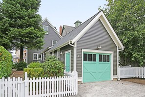 The garage offers extra space for your beach toys