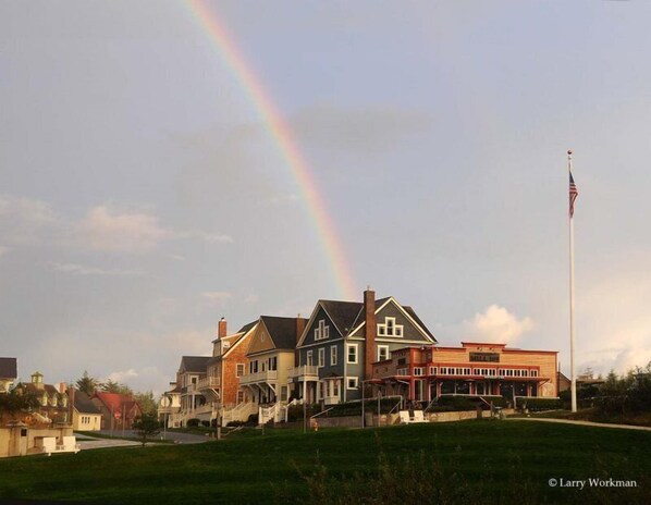 Welcome to Rainbow`s End