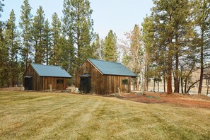 Left to right: Morning Dun Glamping Hut, Blue Wing Glamping Hut