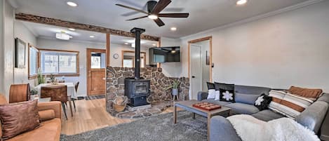 Flagstaff Vacation Rental | 3BR | 2BA | 1,138 Sq Ft | Stairs Required