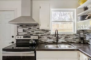 Fullly stocked kitchen