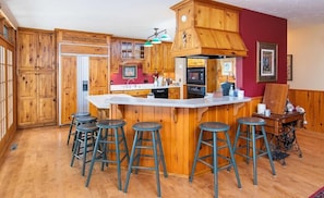 Kitchen with breakfast bar