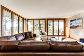 Living Room with floor-to-ceiling opening window/door.
