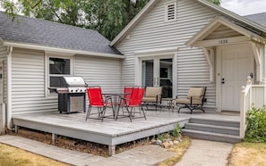 Enjoy warm summer days and evenings on the front deck