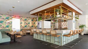 Dining area 1