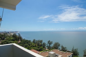 Balcony - Front sea view