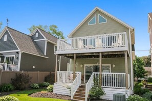 2 Story Back Deck