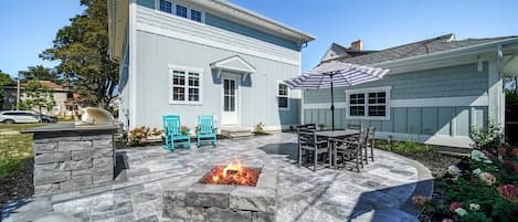Patio with Outoor Firepit