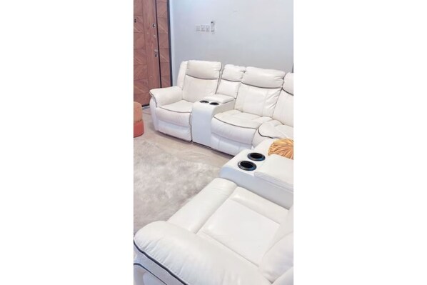 Leather sofa 