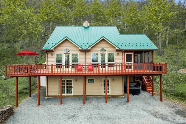 Welcome to Woodland Escape!