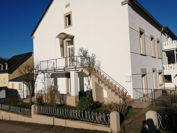 Weingut-Ferienwohnung Heinz Dostert