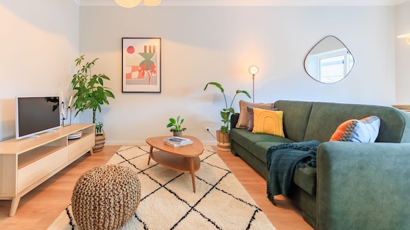 After a long day visiting the city, enjoy the comfort of our couch while watching some TV #relax #classic