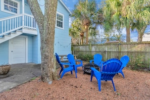 House Backyard with Common Area Amenities