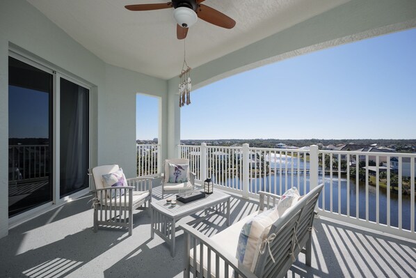 Welcome to 1064 Cinnamon Beach