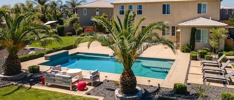 Roseville Vacation Rental | 5BR | 3.5BA | 3,438 Sq Ft | Step-Free Entry