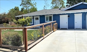 Parking/ front yard and entrance.