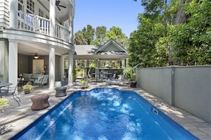 Courtyard Patio with Pool