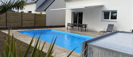 Location de vacances avec piscine chauffée privative