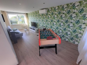 Spielezimmer