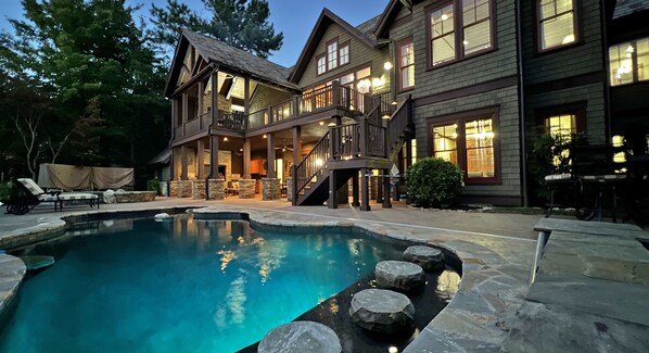 Jeff and Gina Properties - GrandView Lodge at Bright's Creek Reserve (GVL) - North Carolina - 5 Bedroom - 5 Bathroom - 2 Half Bathroom - Golf - Mountain Views