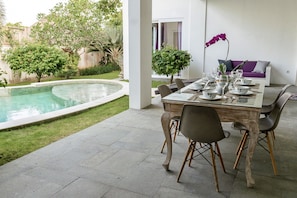 Outdoor dining