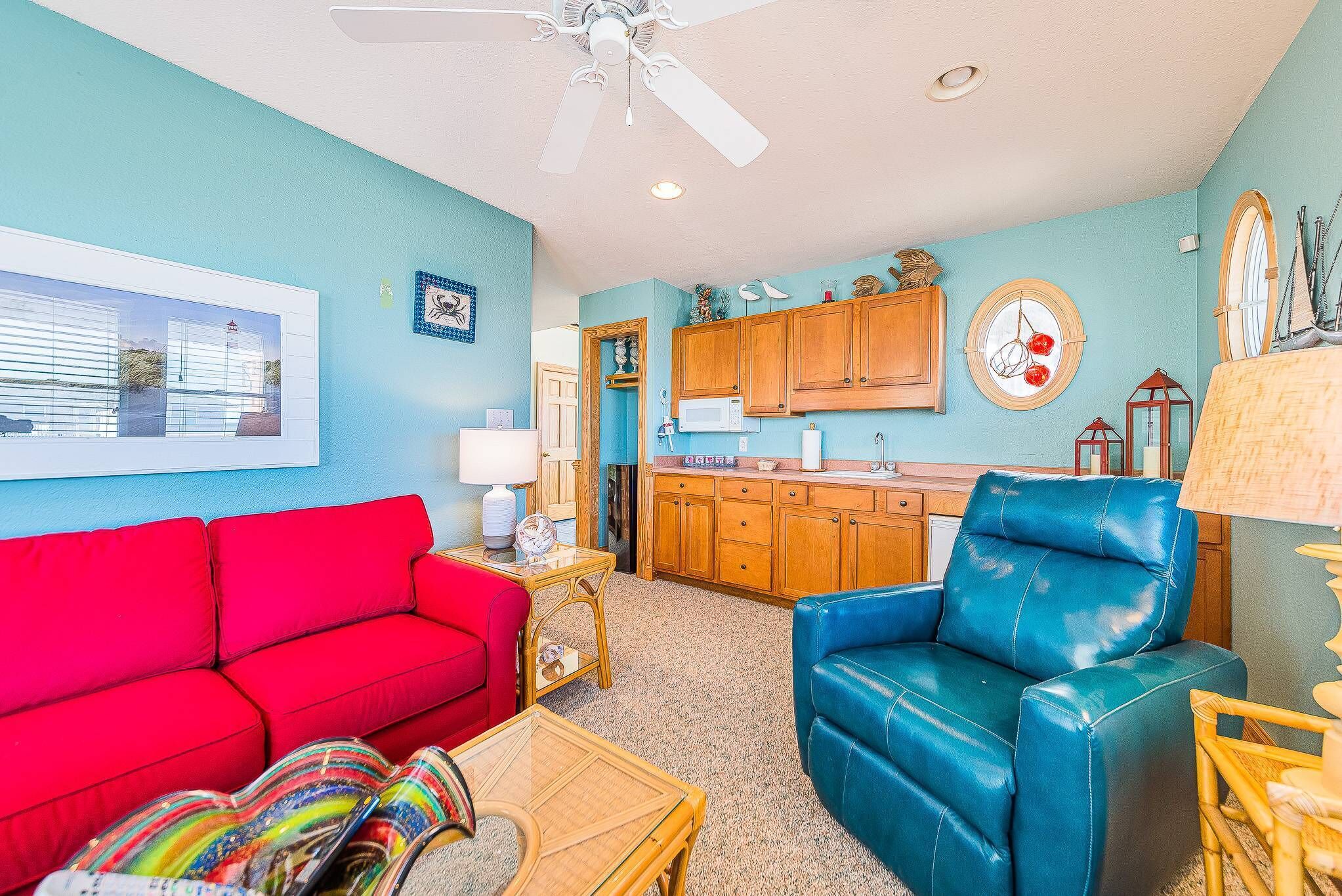 K1422 The Watch Tower. Ocean Views! Rec Room! Pool & Tiki