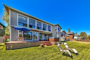 Live the life.  On the water with incredible views inside and ou - Living the sweet life. This home is on the lagoon, featuring incredible views inside and out.