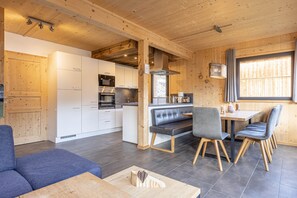 Beispielbild Chalet mit 4 Schlafzimmern für bis zu 8 Personen 