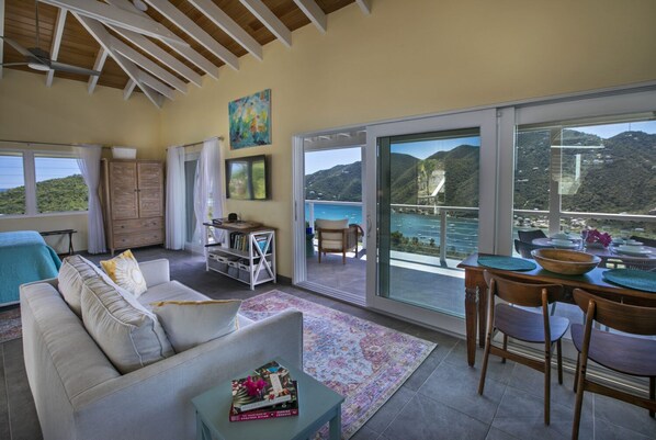 Living and dining area