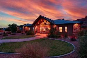 "Everything was absolutely perfect! The beds were comfortable, blankets were soft, the kitchen was perfect! Hot tub was perfect! Location was perfect! Just book this house. There’s no need to keep looking. It’s private and close to town."