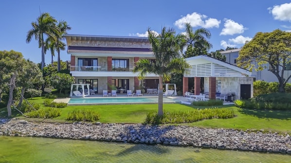Hacienda A39 - Lakefront Villa with Golf View (4932)