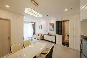Living Room & Dinning Room 