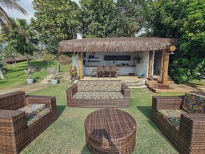 Area and facilities,Seating area