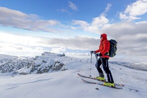 Skidåkning och snöaktiviteter
