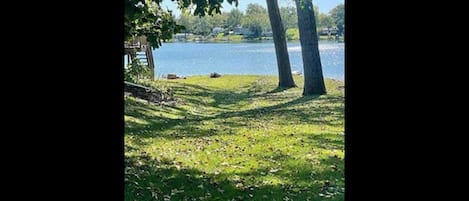 Lake access for kayaking and fishing/swimming off dock