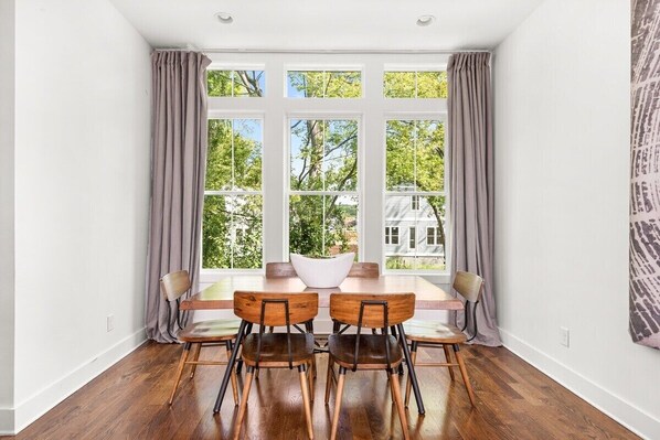 Natural light pours in to the dining room. 