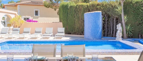 Swimming pool