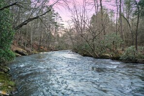 View of Fightington Creek bottom platform   