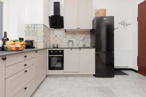 Practical kitchenette, where the guests can prepare meals.
