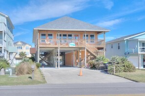 4BR/3BA Home – 2nd Row, Ocean Views, Steps to Beach, Pool w/ Heating, Sleeps 10