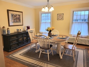 Full dining room/table extends and seats 8. 4 top pictured 