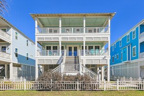 Welcome to Key West! - From the moment you pull into the driveway, you’ll know that you’ve booked your vacation stay someplace special.
