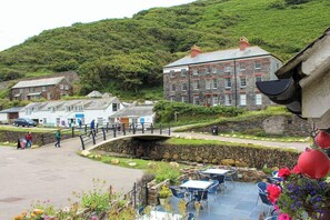 Bossy Castle, Boscastle