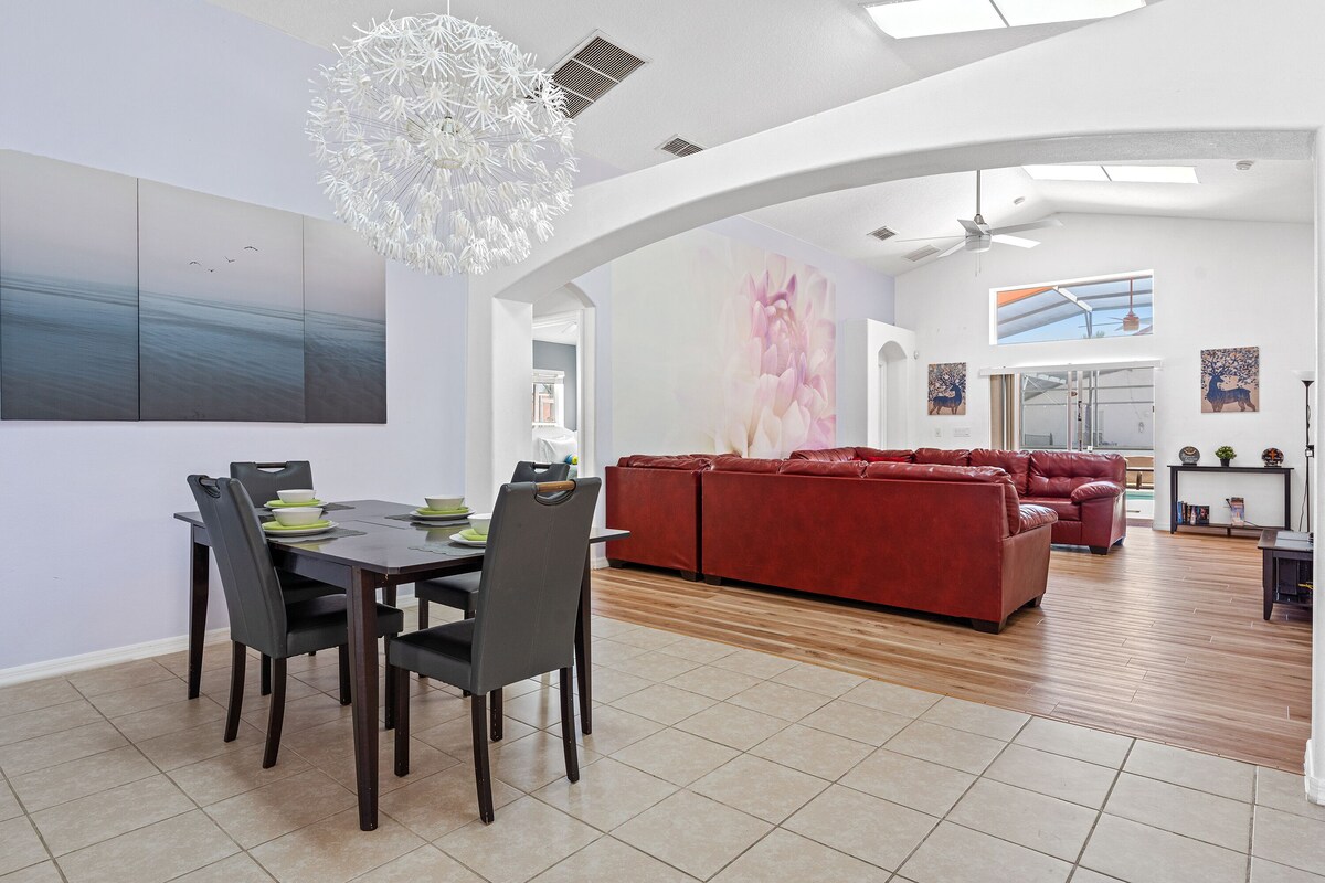 Amazing Aviana Resort 5BR Pool Home Near Disney World