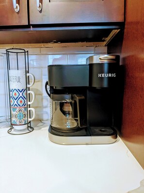 Kaffee und/oder Kaffeemaschine