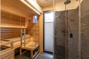 Beispielbild - Chalet mit 4 Schlafzimmern mit Sauna und Außenbadewanne 