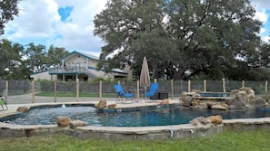 Refreshing private pool & hot tub