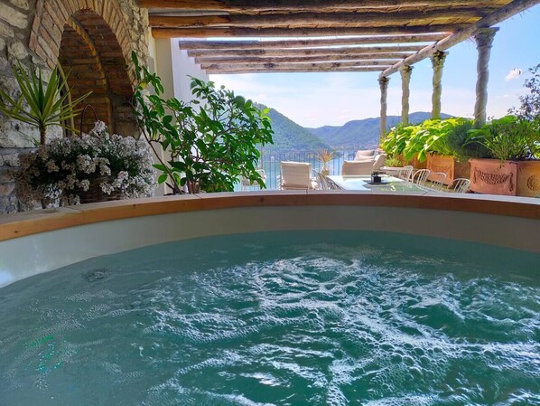 Bubbelpool utomhus